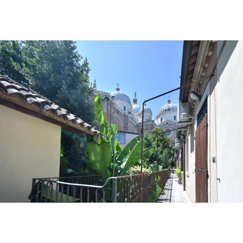 Welc-ōm Santa Giustina apartment