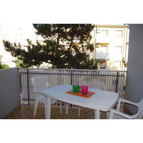 Welcoming flat for 6 guests next to the beach