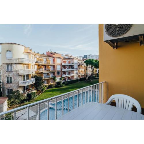WELCS APARTAMENTO 198 EMP con terraza junto al mar