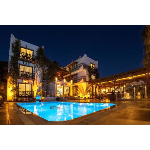 west coast boutique hotel