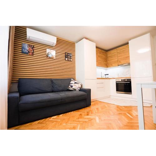 White Central Apartment