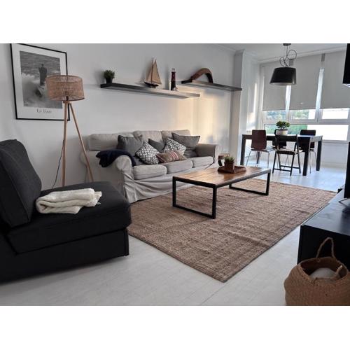 White Cozy Flat in Donostia