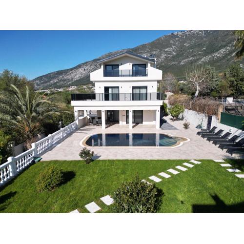 White Deluxe Villa