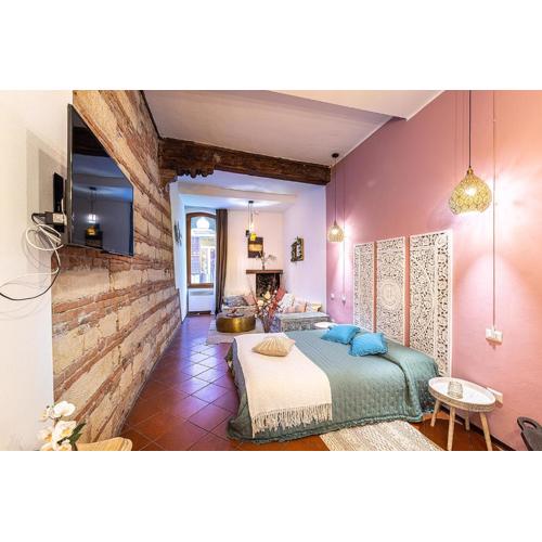 White & Gold Suite Verona