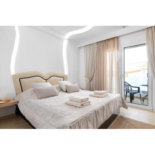 White House Kokas Luxury Apartments