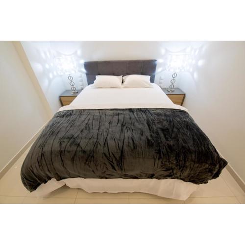White Lux Apartment For 2 VIPGreece
