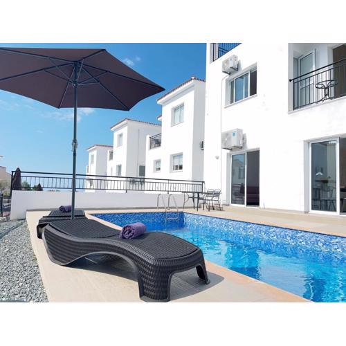 White Mountain Pool Villas