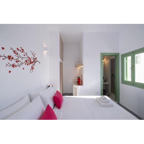 White Orchid Cave House & Studio