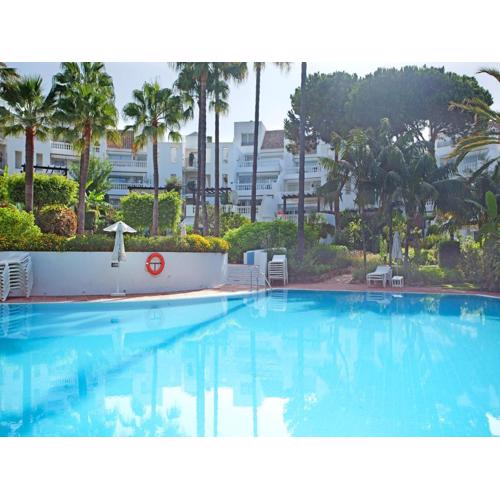 White Pearl beach Elviria H1