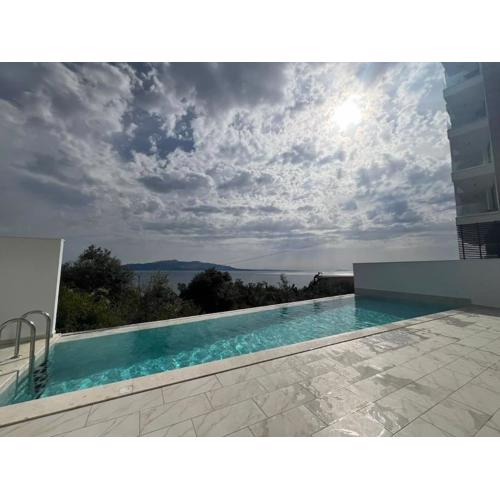 White residence 3 Saranda