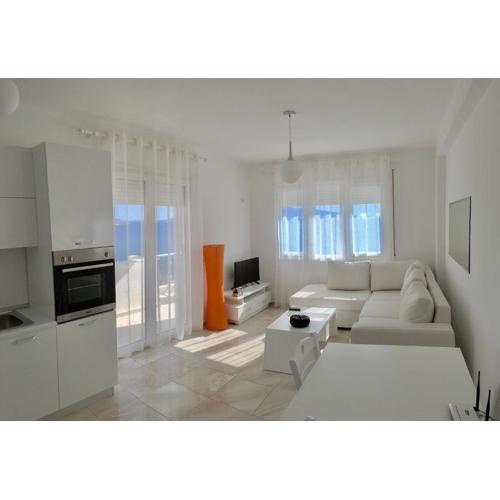 White Residence Apartament