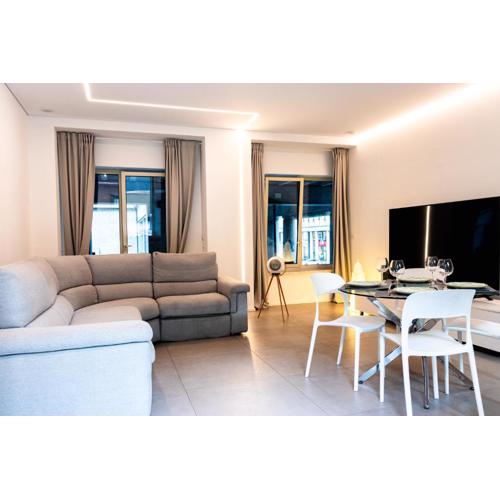 WHITE ROMA - elegant and comfortable