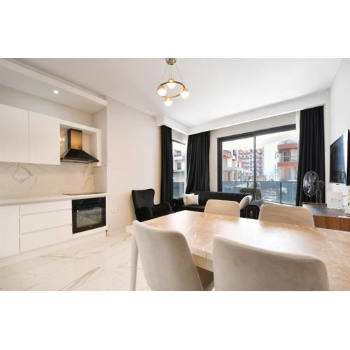White Sail Spacious 2-Bedroom Apartment Steps from Yekta Mall in Mahmutlar, Alanya