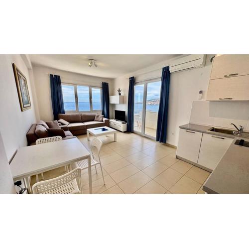 White Sea View Residence