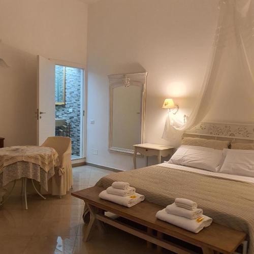 White Suite Polignano 08