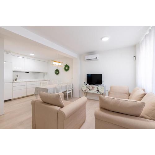 Whitey House in Triana
