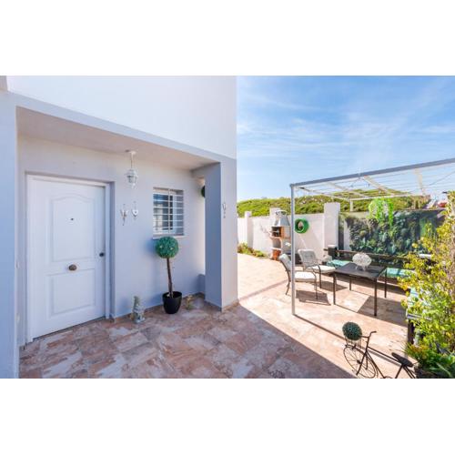 WintowinRentals Chalet with a Huge Terrace in Campanillas
