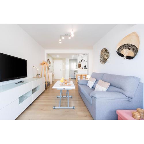 WintowinRentals Modern, Fully Equipped and Well Connected Apartment in Málaga