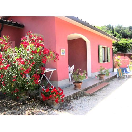 Wohnung In Capoliveri Mit Schönem Garten