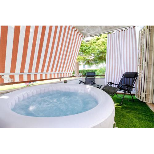 Wolf House - Peschiera Holiday - Jacuzzi Privata