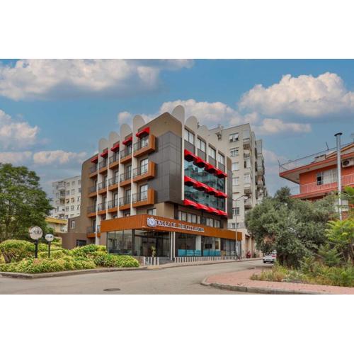 Wolf Of The City Hotel & Spa