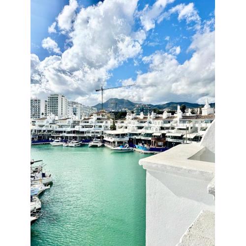 Wonderful Apartment in Puerto Marina