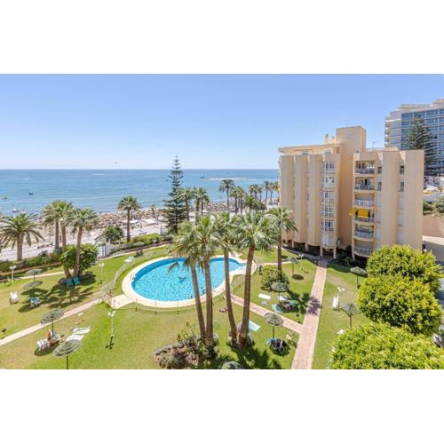 Wonderful apartment with sea views
