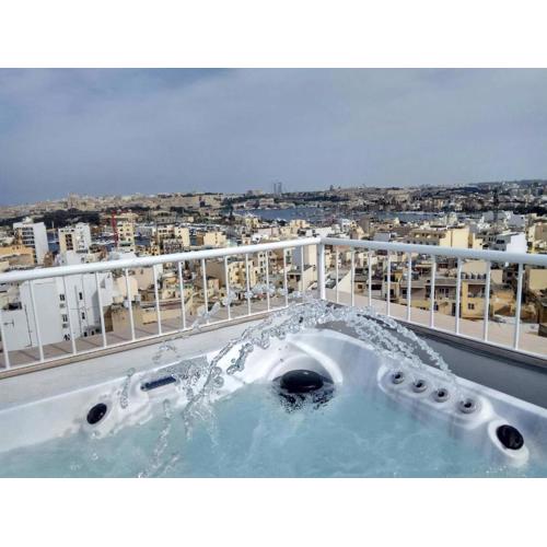 Wonderful apartments with shared jacuzzi and panorama rooftop