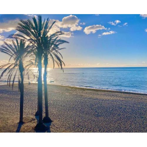Wonderful Golf & Beach Apartment with front Seaview and Pool