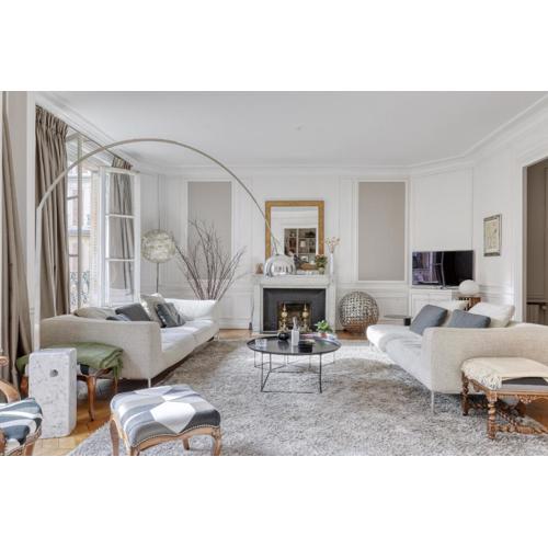 Wonderful & large flat in the 7th - Eiffel Tower
