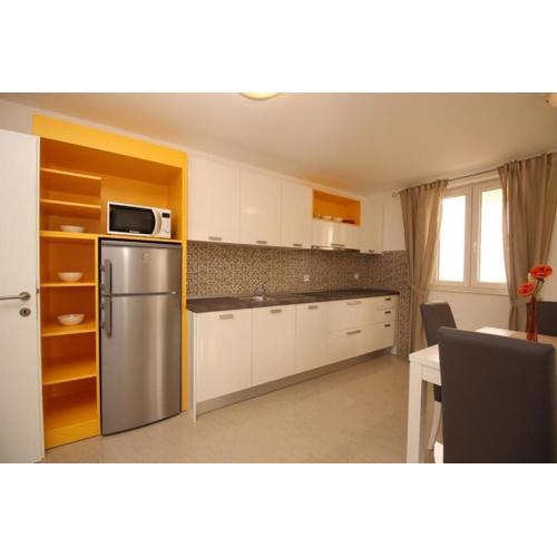 Wunderschöne Wohnung in Baška mit Grill und gemeinsamem Pool