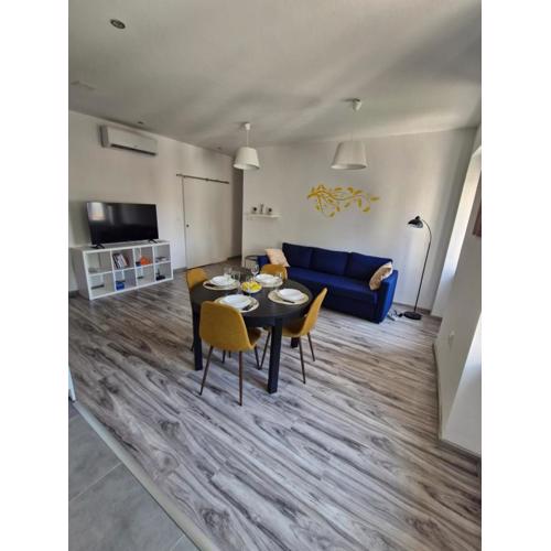 Yellow Apartment Pula
