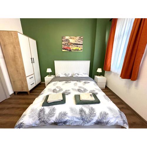 Yellowhouse Room 2