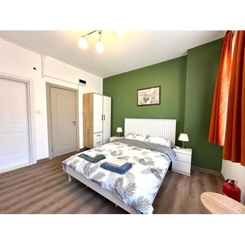 Yellowhouse Room 3