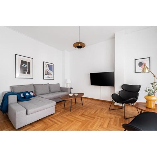 YestayHomes Three Bedroom Apartment Sina