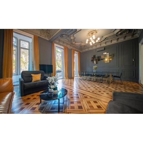 You Stylish City Center Apartments