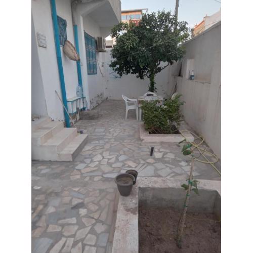 Younes House