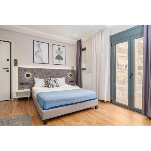Your Peacuful Athens Spot-Fast Metro, Local Charm