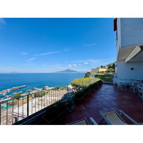 YourHome - Villa Ayala