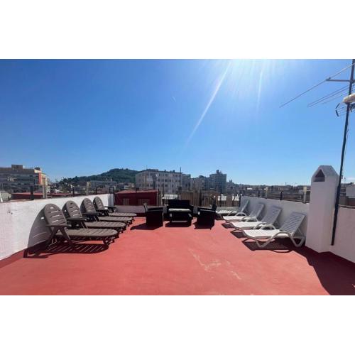 YOUTH HOSTEL - Central and Basic Drassanes