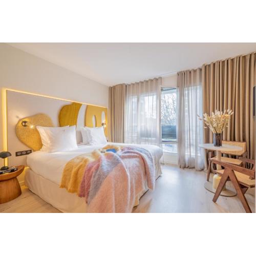 Yuna Porte-Maillot - ApartHotel