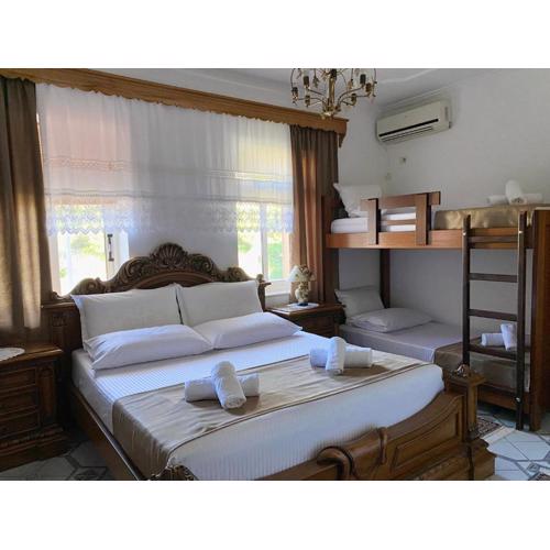 Yuri Guest House