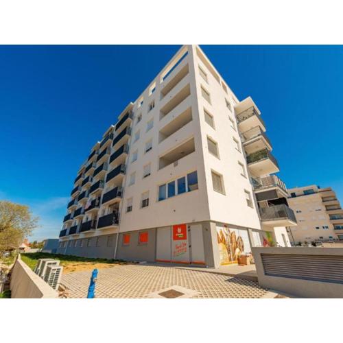 Zadar Urban Seaside Apartment