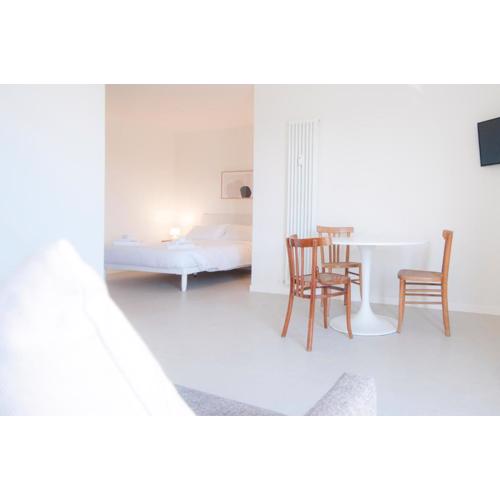 Zefiro - Saffi Design Apartments - AmbrogioHost