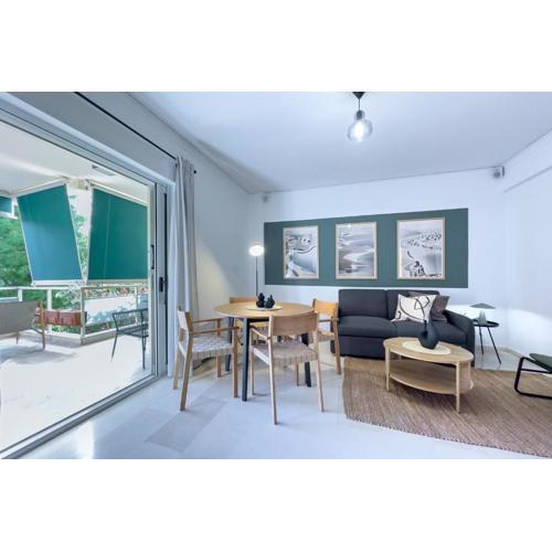 Zen Vouliagmeni Beach Apartment