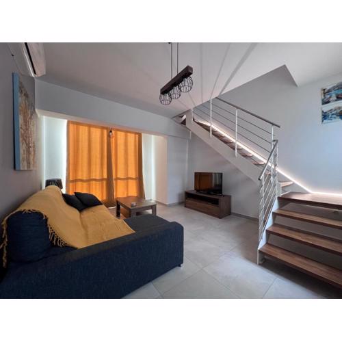 Zenia Court