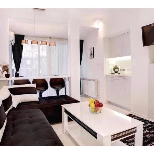 Zero-Waste Studio Apartment in Central Sofia