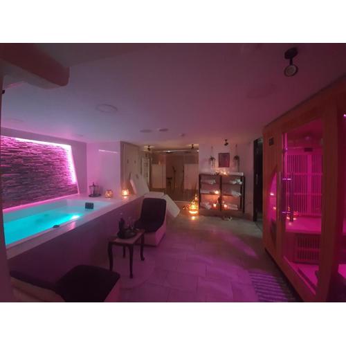Zeus Luxury Apartment