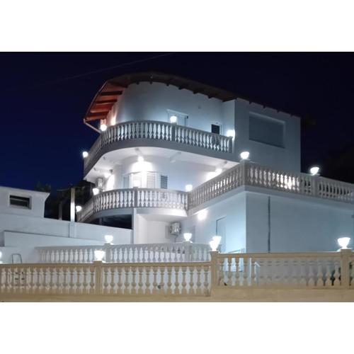 Zhupa Guesthouse