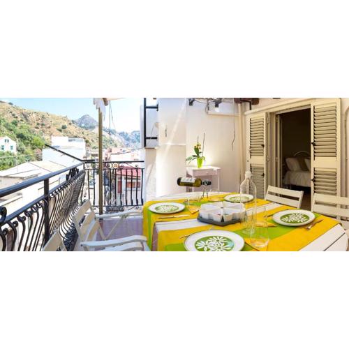 Zina Suite In Giardini Naxos